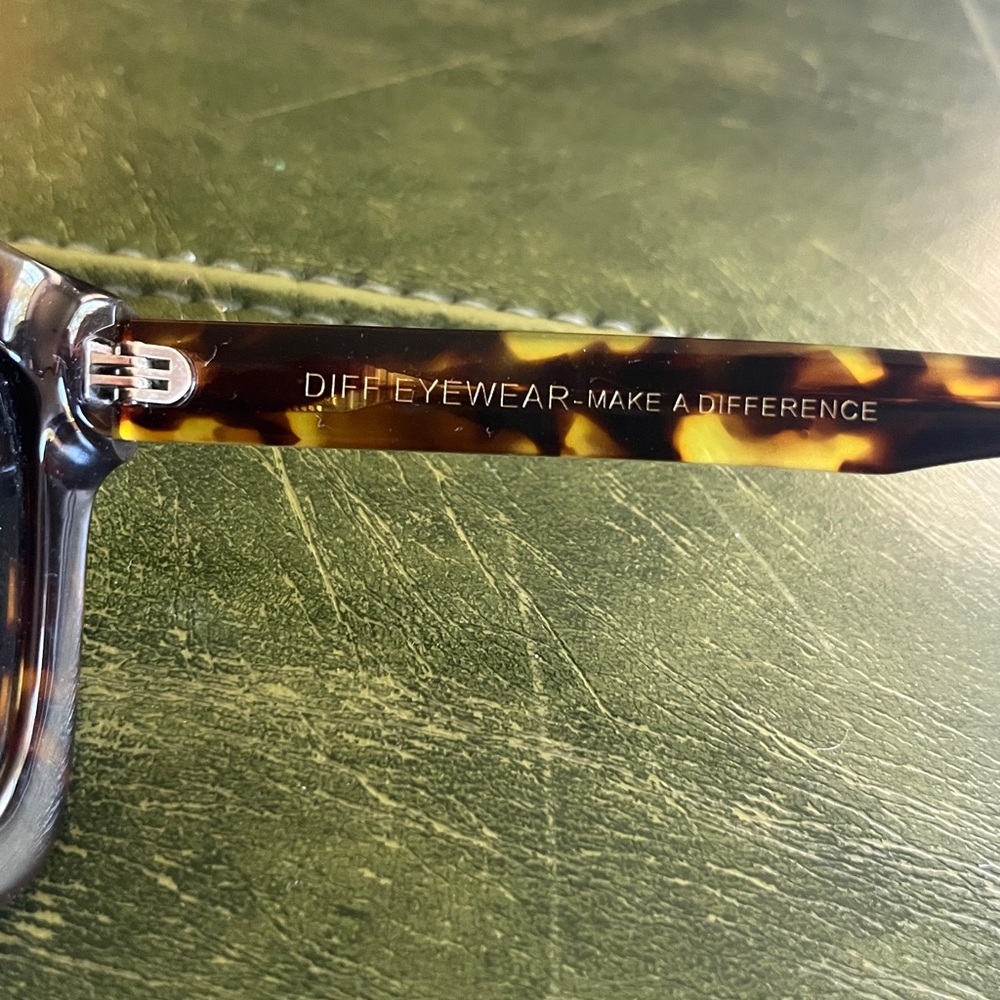 Diff Tortoise Shell Sunglasses - Picture 3 of 5